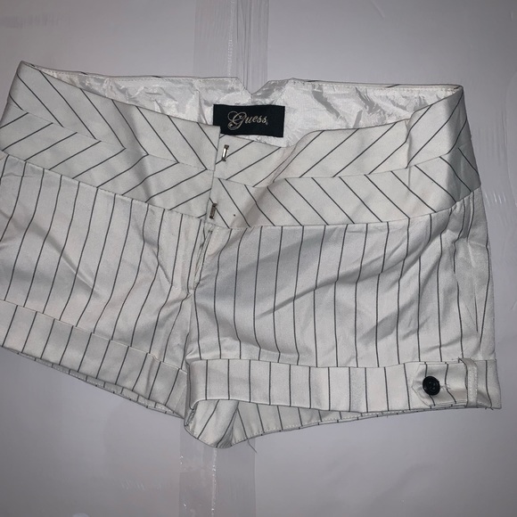 Guess shorts pinstripe - Picture 1 of 6